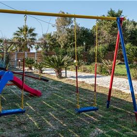 3 bedroom seaside villa with pool & jacuzzi, near Acharavi, sleeps 6